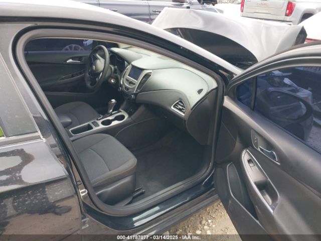 1G1BC5SM3J7210719 Chevrolet Cruze Ls Auto