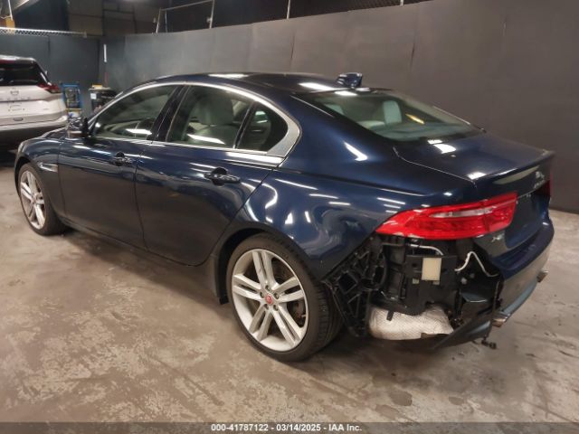 2017 JAGUAR XE SAJAK4BV0HCP14916 Photo 2