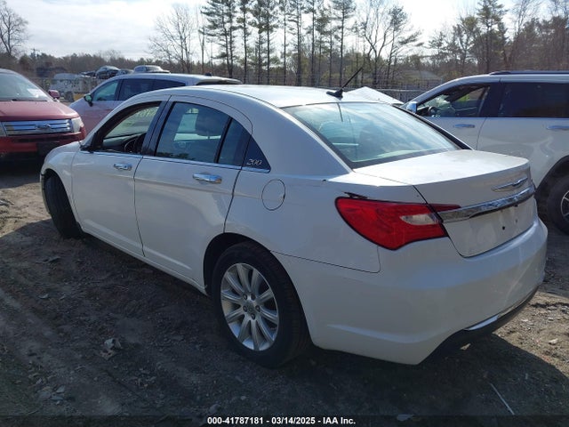 2014 Chrysler 200 Limited მანქანა იყიდება აუქციონზე, vin: 1C3CCBCG2EN135312, აუქციონის ნომერი: 41787181