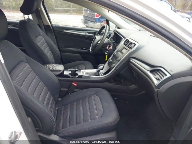 3FA6P0H79GR169473 Ford FUSION SE