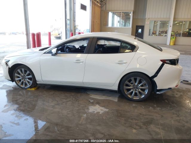 3MZBPABL2NM313697 Mazda Mazda3 Select