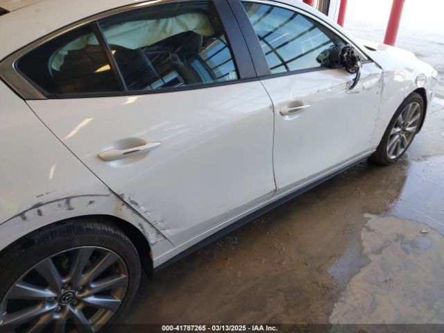 3MZBPABL2NM313697 Mazda Mazda3 Select