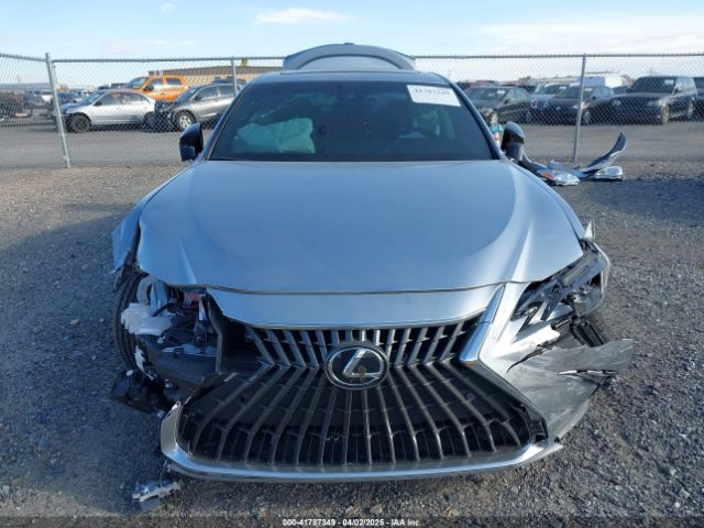 58ADA1C13SU061061 Lexus ES 300H