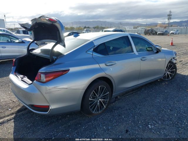 58ADA1C13SU061061 Lexus ES 300H