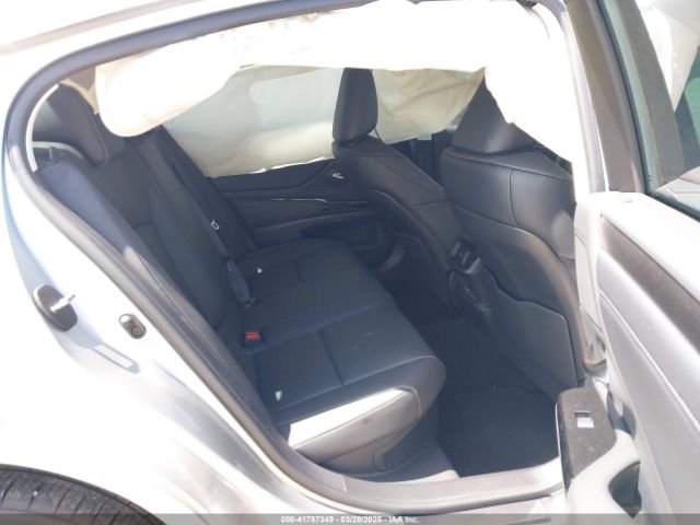58ADA1C13SU061061 Lexus ES 300H
