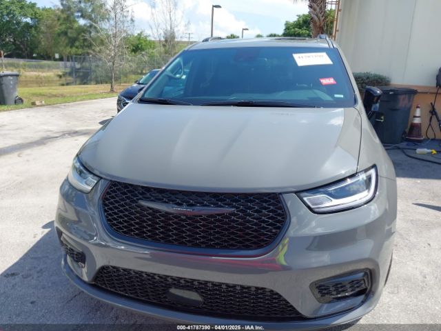 2C4RC1GG3SR537929 Chrysler Pacifica Limited