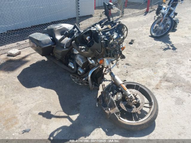 2018 HARLEY-DAVIDSON FLHX 1HD1KBC19JB659746