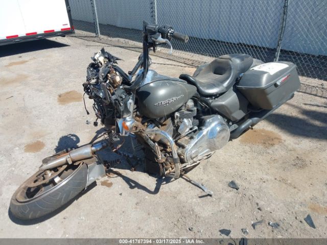 2018 HARLEY-DAVIDSON FLHX 1HD1KBC19JB659746 Photo 1