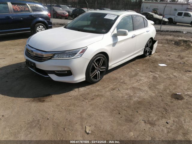 1HGCR3F98GA015118 Honda Accord Touring
