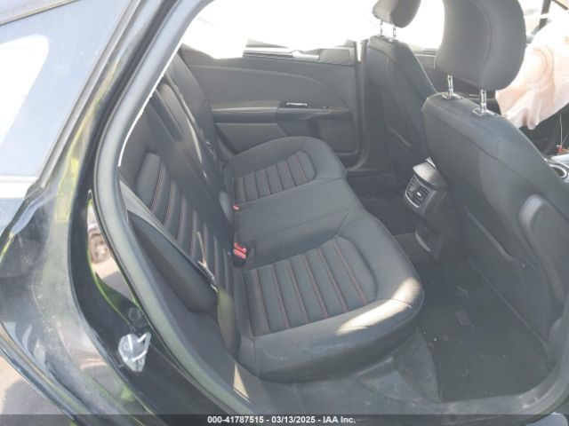 3FA6P0H92GR162527 Ford FUSION SE