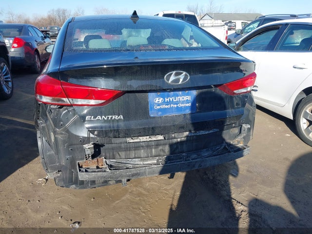 5NPD84LF7HH065444 Hyundai ELANTRA SE