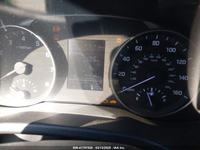 5NPD84LF7HH065444 Hyundai ELANTRA SE