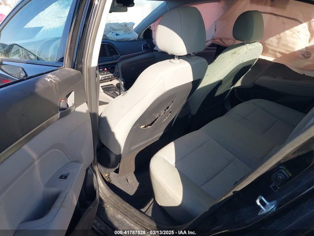 5NPD84LF7HH065444 Hyundai ELANTRA SE