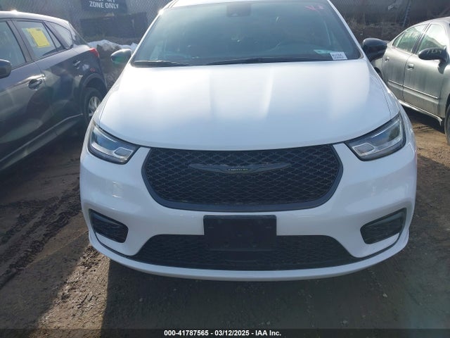 Chrysler Pacifica Hybrid Premium S Appearance Pkg 2024 2C4RC1S7XRR147640 Image 12
