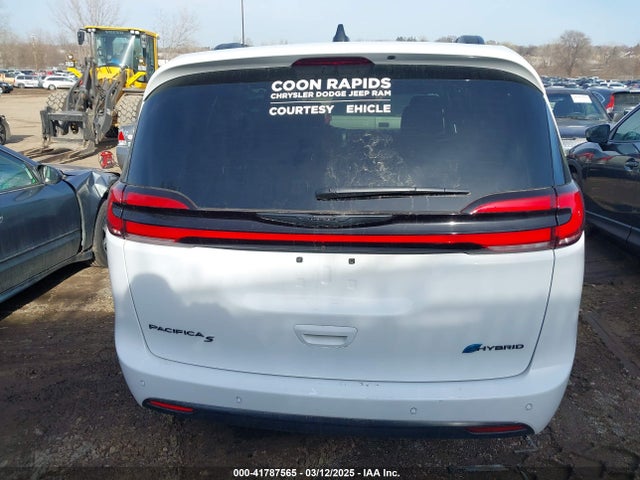 Chrysler Pacifica Hybrid Premium S Appearance Pkg 2024 2C4RC1S7XRR147640 Image 16