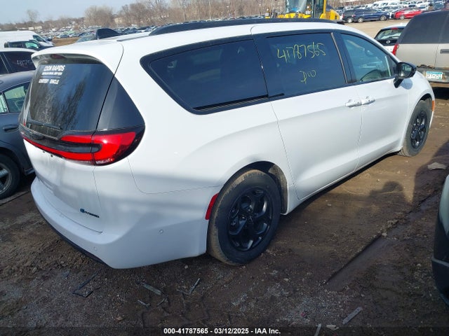 Chrysler Pacifica Hybrid Premium S Appearance Pkg 2024 2C4RC1S7XRR147640 Image 4