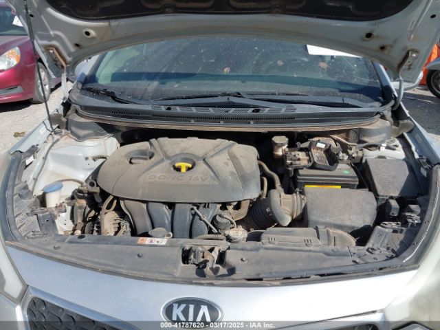 KNAFK4A69E5218556 KIA FORTE LX