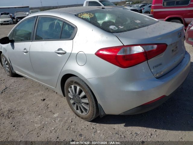 KNAFK4A69E5218556 KIA FORTE LX