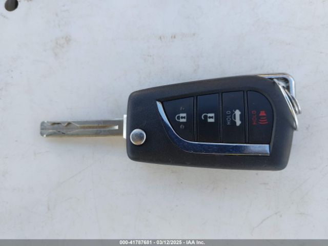 5YFB4MDE5PP077487 Toyota COROLLA LE