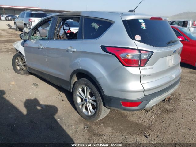 1FMCU0G95HUE01467 Ford ESCAPE SE
