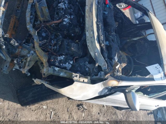 1FMCU0G95HUE01467 Ford ESCAPE SE