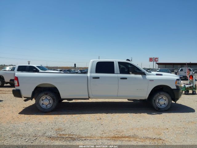 3C6UR5HJ0NG298660 RAM 2500 Tradesman  4x4 8' Box