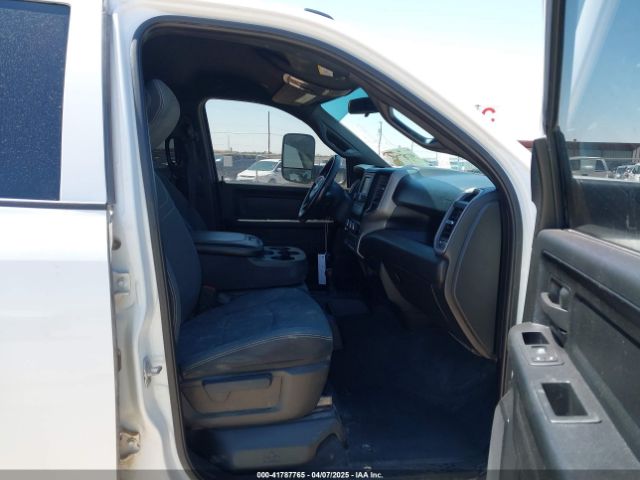 3C6UR5HJ0NG298660 RAM 2500 Tradesman  4x4 8' Box