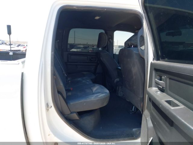 3C6UR5HJ0NG298660 RAM 2500 Tradesman  4x4 8' Box