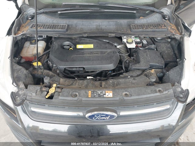 1FMCU9GX8FUB23311 Ford ESCAPE SE