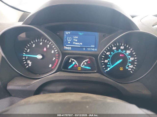 1FMCU9GX8FUB23311 Ford ESCAPE SE