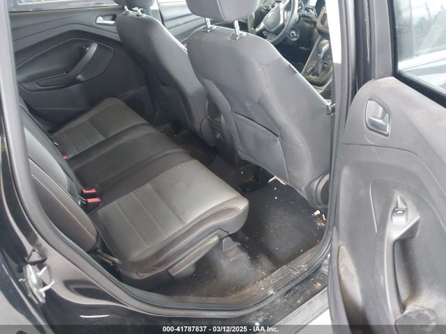 1FMCU9GX8FUB23311 Ford ESCAPE SE