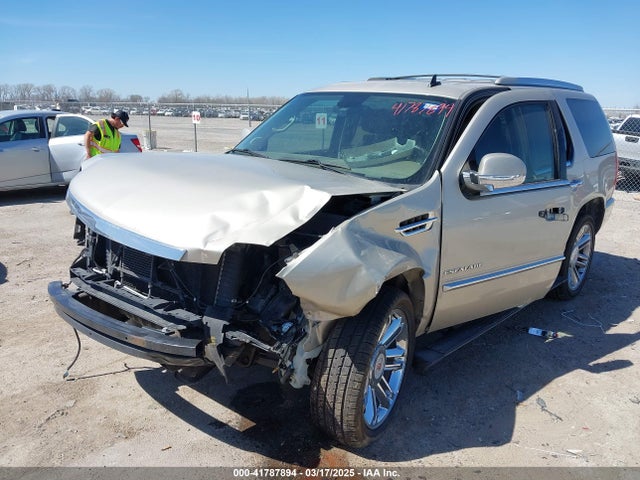 2013 CADILLAC ESCALADE 1GYS4DEF9DR130257 Photo 1