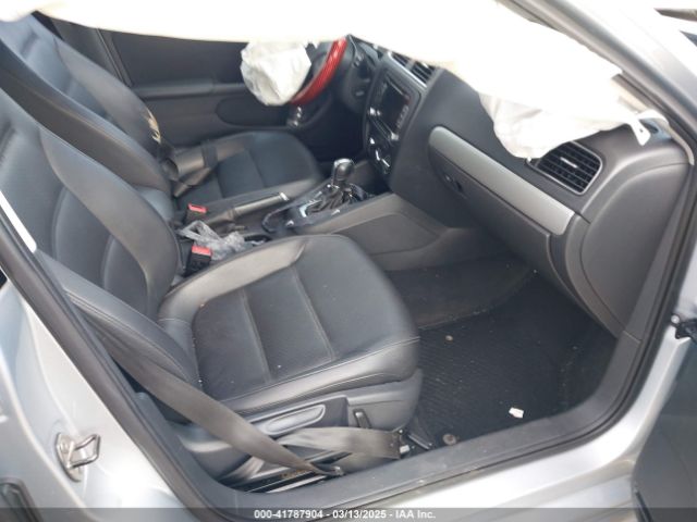 3VWD17AJ5EM362888 Volkswagen Jetta 1.8t Se