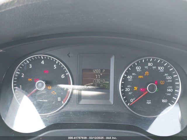 3VWD17AJ5EM240340 Volkswagen Jetta 1.8t Se