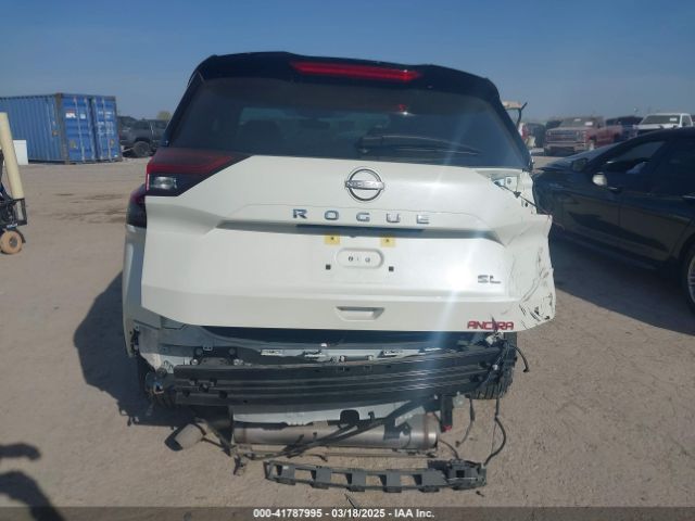 JN8BT3CA5PW411864 Nissan Rogue Sl Fwd
