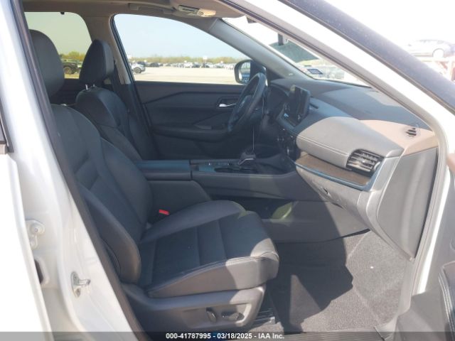 JN8BT3CA5PW411864 Nissan Rogue Sl Fwd