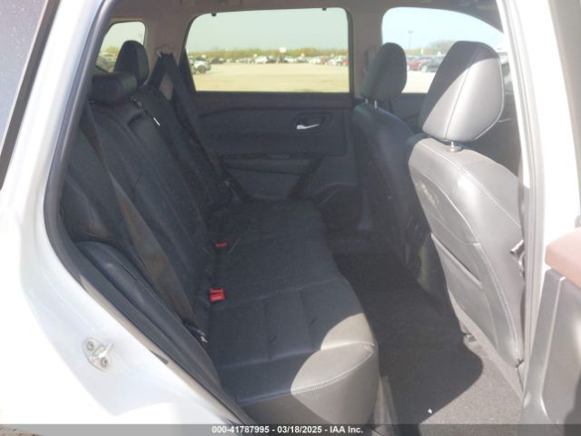 JN8BT3CA5PW411864 Nissan Rogue Sl Fwd