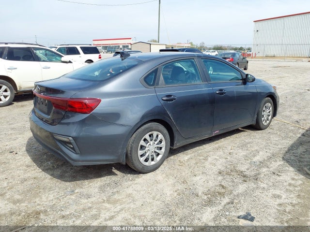 3KPF24AD9ME303000 KIA FORTE FE