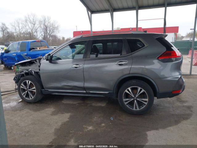 JN8AT2MV1HW263107 Nissan Rogue Sl