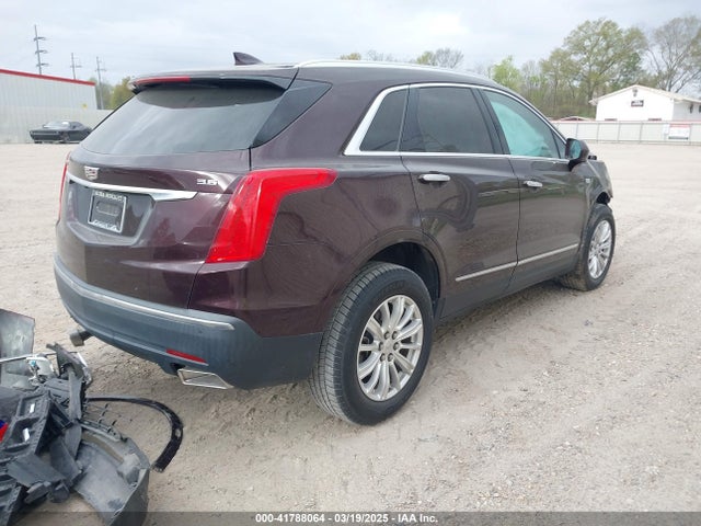 2017 CADILLAC XT5 1GYKNARS4HZ227715 Photo 3