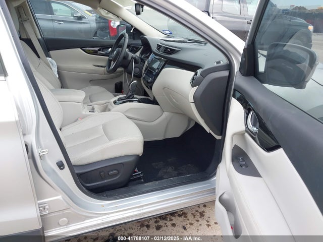 JN1BJ1CW1NW497420 Nissan Rogue Sport Sl Awd Xtronic Cvt