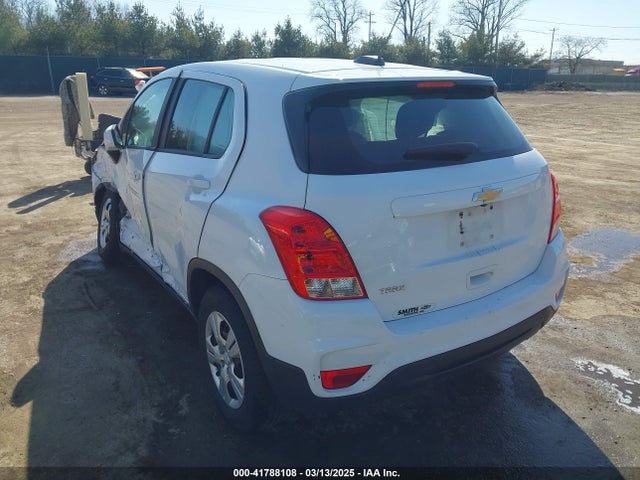 3GNCJKSB5HL159624 Chevrolet TRAX LS