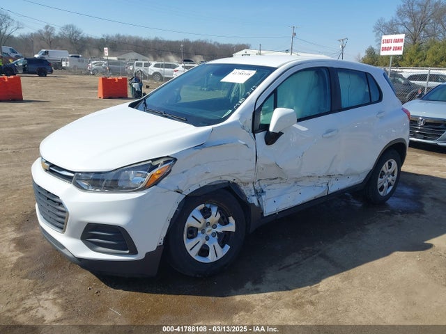 3GNCJKSB5HL159624 Chevrolet TRAX LS