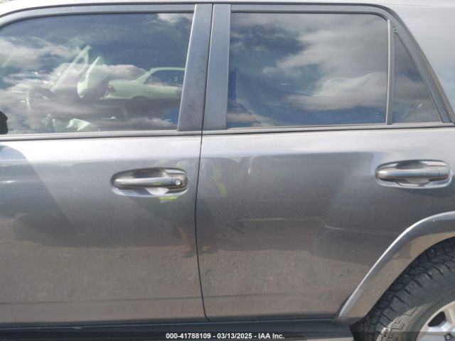 JTEZU5JR1F5099215 Toyota 4RUNNER SR5