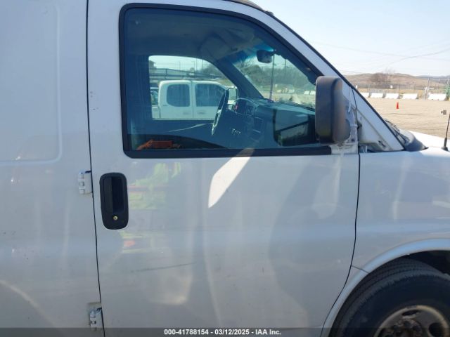 1GCWGFCF6F1161030 Chevrolet Express 2500 Work Van