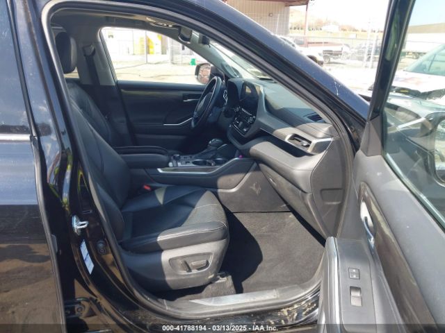 5TDFZRBH2LS034921 Toyota Highlander Platinum