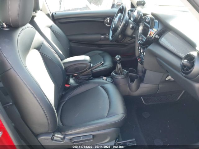WMWXP5C59G3B15378 Mini Hardtop Cooper