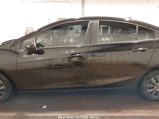 Chevrolet Cruze Ls Auto 2017 1G1BC5SM4H7243786 Image 14