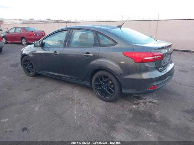 Ford FOCUS SE 2016 1FADP3F28GL286296 Image 3