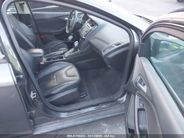 Ford FOCUS SE 2016 1FADP3F28GL286296 Image 5